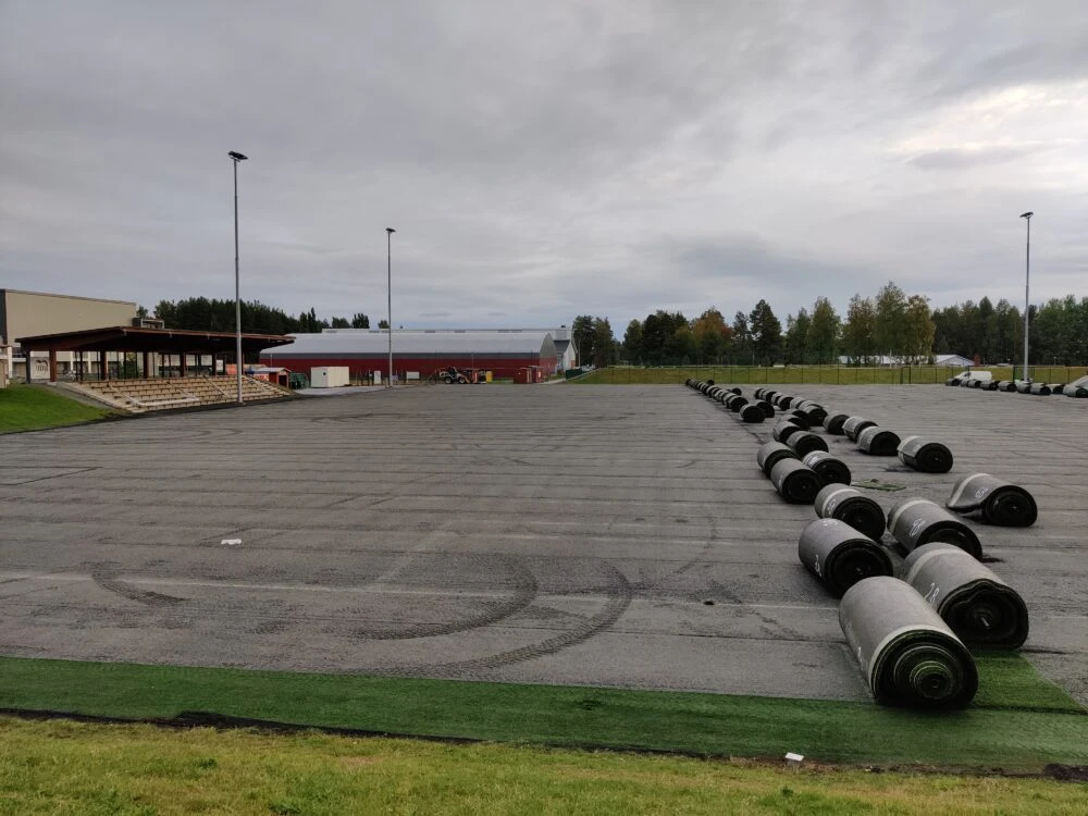 Maintenance and relocation work of artificial grass court